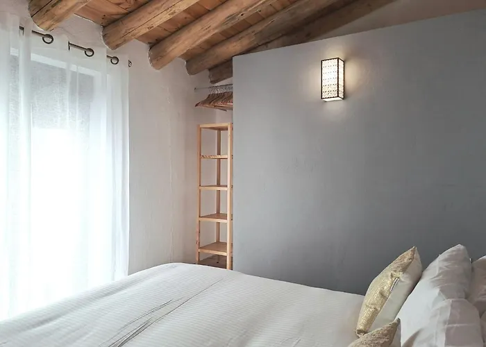 بيت للعطل Noctua Old Town 025 *